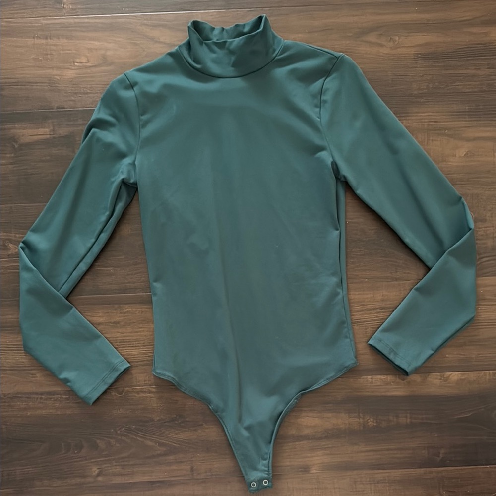 Abercrombie & Fitch Turtleneck Bodysuit